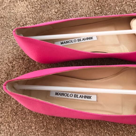 Manolo Blahnik Point Toe Pink Hangisi Satin Flats - Picture 3 of 8
